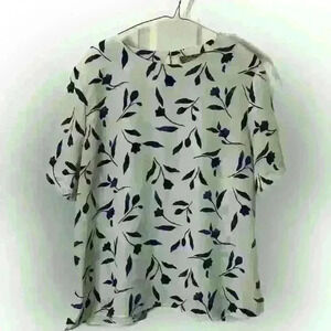 Blue Petal Short Sleeve Blouse